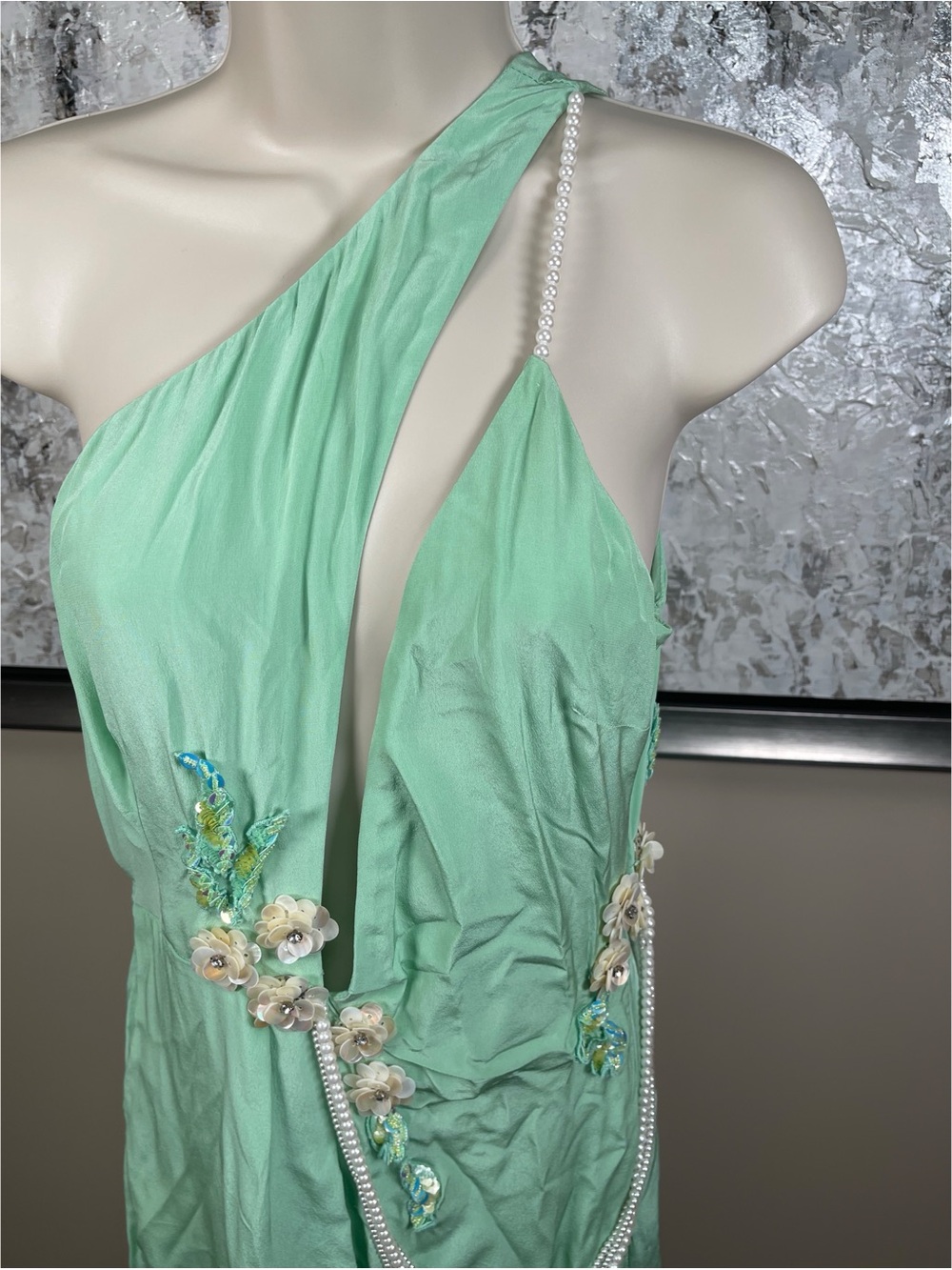 LA FUORI Calypso Floral Sequin Embellished Cutout Green Maxi Dress Size Small - Picture 4 of 9